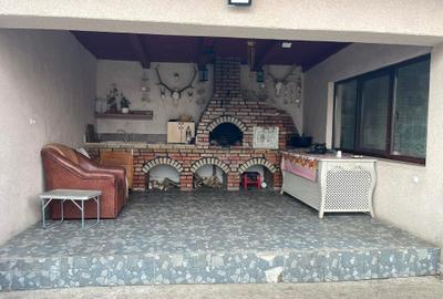 Casa P+E+MNS Sendreni, renovata, mobilata - 11