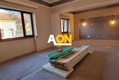 Spatiu Comercial Renovat cu Curte Interioara 7 Euro/mp - 1