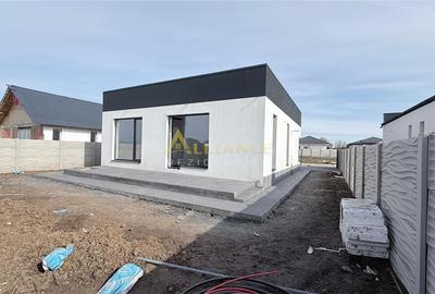 Casa Individuala - 4 camere - 2 bai - 371 mp teren - 3