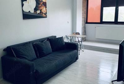 De inchiriat apartament cu o camera Centru, 280 euro - 1