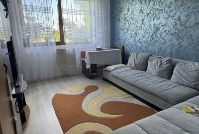 Vând apartament 2 camere parter Aleea Timonei