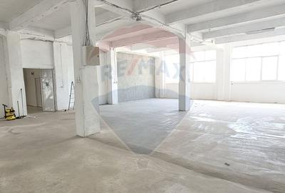 Spațiu 202 mp etaj 3 lift marfa Baicului ideal atelier , sala sport - 2