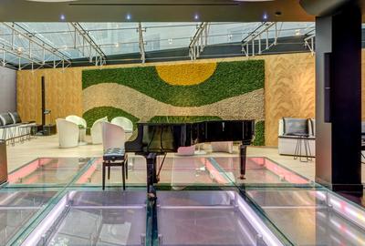 Casă individuală cu 15 camere în Capitale