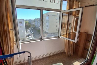 Apartament de vânzare - 6