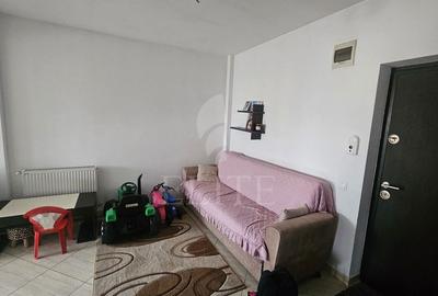 Apartament cu 2 camere semidecomandat, mobilat în Mărăști