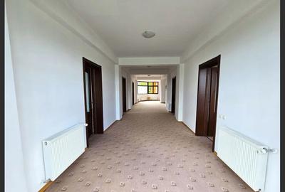 Vând Hotel/Pensiune Breaza: 15 camere, 1000 mp - 12