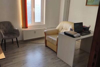 Vânzare apartament de 3 camere Calea Calarasilor- Muncii - 2