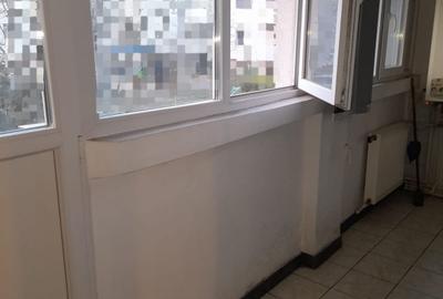 Apartament cu 2 camere, decomandat, zona CUG - 10