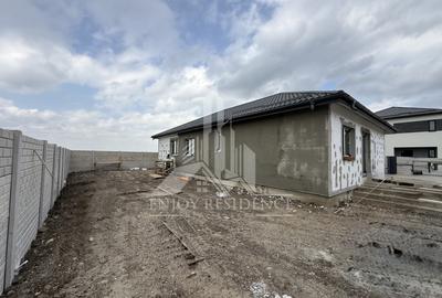 VEZI VIDEO! Ansamblu case individuale pe parter 2026 | Curte 400mp | Domnesti - 12
