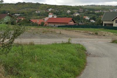 Teren Intravilan ptr case 28.15 ari cu utilitati zona strazii Dobrogeanu Gherea - 1