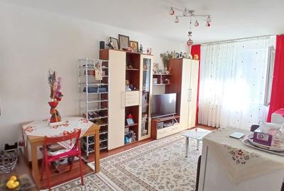 Apartament-3-camere-APARATORII-PATRIEI-LA-5-MINUTE-DE-METROU - 1