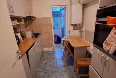 Apartament 3 camere decomandat - 2