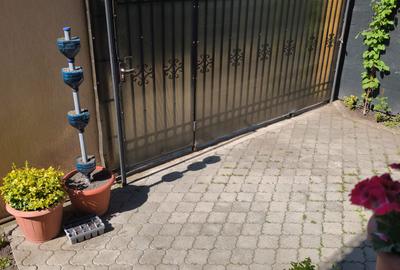 Vanzare Pipera  Casa (5camere)- Otopeni  Duplex (8camere- 5 bai) Mutare Imediata - 9
