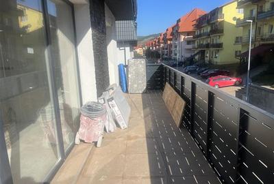 Inchiriere apartament  3 camere in vila zona Regal cu parcare si boxa - 10