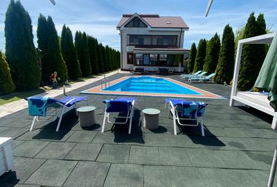 Complex Comercial de Lux –  3 Vile, Salon Evenimente și 2 Piscine - 2
