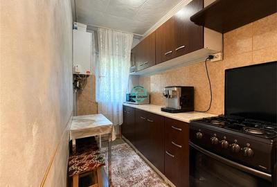 Apartament cu 2 camere de vanzare, 7 Noiembrie, la 400 m de UMF - 2