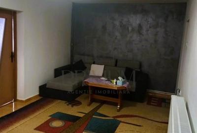 Casă individuală cu 5 camere în Sânmihaiu Român