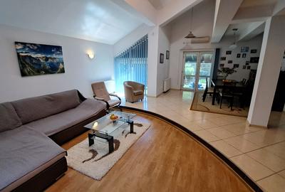 1 Decembrie-vila de vanzare, p+1, teren 830 mp, util 175 mp, 2 terase, foisor - 1