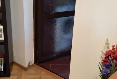 Apartament  2 camere, imbunatatit,  complet mobilat si utilat zona Sud, et. 3/4. - 3