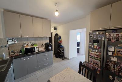 Apartament 3 Camere | Drumul Taberei | Decomandat | Balcon | Parcare | Metrou - 12