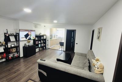 Apartament cu 3 camere semidecomandat, mobilat în Străulești