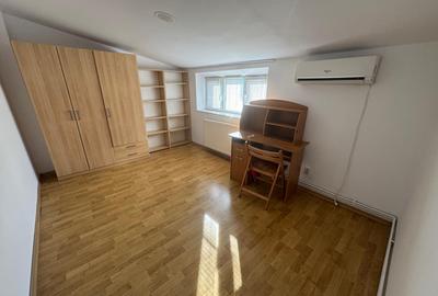 Inchiriere apartament doua camere mansarda vila D+P+1+M Cotroceni - 1