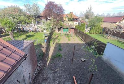 Casa singur in curte - Florilor - 15