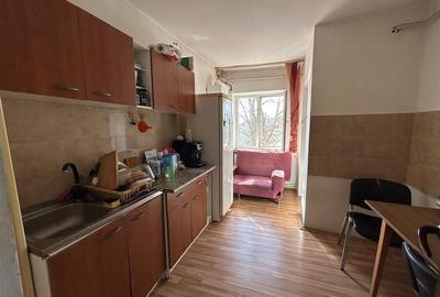 Apartament cu 2 camere de vanzare, 62mp, zona centrala. - 1