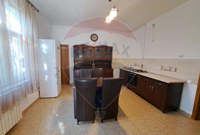 Vila de inchiriat,  potrivita birouri, zona Gara. - 20