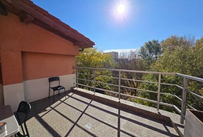 Apartament cu 6 camere decomandat în Herăstrău