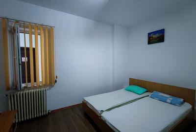 Garsoniere de inchiriat in zona Centru, str. Stefan cel Mare - 5