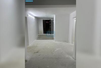 Spațiu comercial, 200 mp în Central