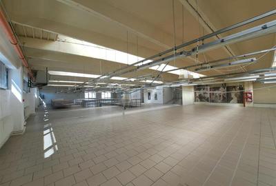 Spatiu industrial, Birouri, 3290 mp utili, situat in cartierul Iris! - 3