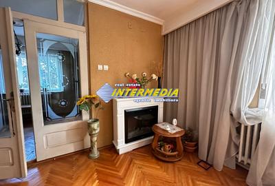 Casă individuală cu 14 camere în Cetate