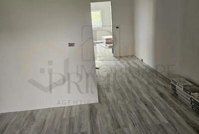 Duplex mobilat utilat - terasa 50 mp - perete dublu - bucatarie inchisa - 3