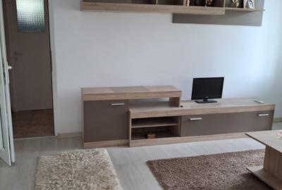 City moll , Tomis 3 , 2 camere etaj 2 - 2