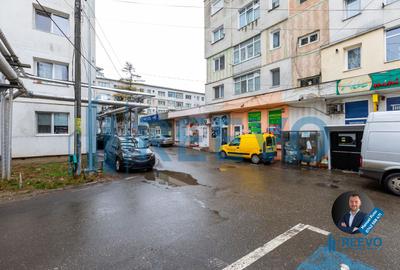 Spațiu comercial de 53 mp de închiriat, Str. Alecu Russo - 18