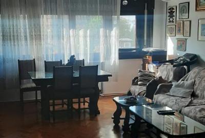 Apartament cu 4 camere în P-ța Rosetti