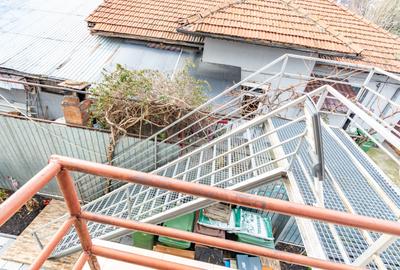 Bucurestii Noi - Chitila Apartament 3  cam la curte, + terasa - 18