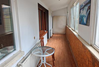 Apartament 2 camere liber la vanzare zona Colinei - 3