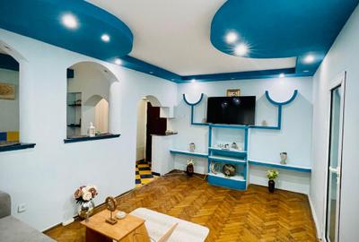 Apartament cu 2 camere decomandat, mobilat în Rovine