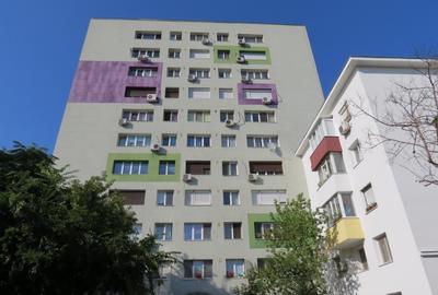 3 cam Piață Domenii/1 mai - 1