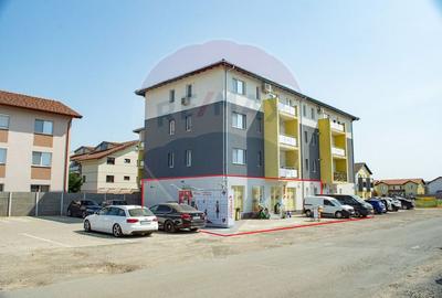 De inchiriat spatiu comercial modern cu locuri de parcare - 1