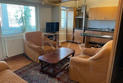 Garsoniera la intersectia Mihalache cu Averescu - 1