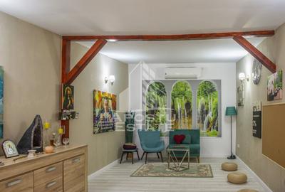 Vila,Piscina,teren fotbal,gradina,vegetatie - 1