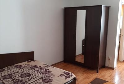 Drumul Taberei - Metrou Favorit langa bloc, 32 mp., 4/10. - 2