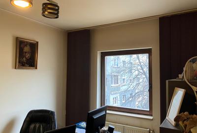 Vand apartament de 2 camere in Deva, zona ultracentrala, etaj 2,  din anul 2014 - 2