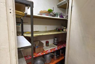 Apartament incapator, patru camere, Resita-Berceni, 120.000€ negociabil - 10