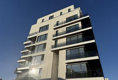 Apartament cu 3 camere semidecomandat în Eminescu