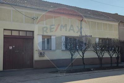 Casă deosebita ultracentral Salonta - 13